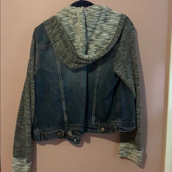 Jean jacket - Picture 4 of 4